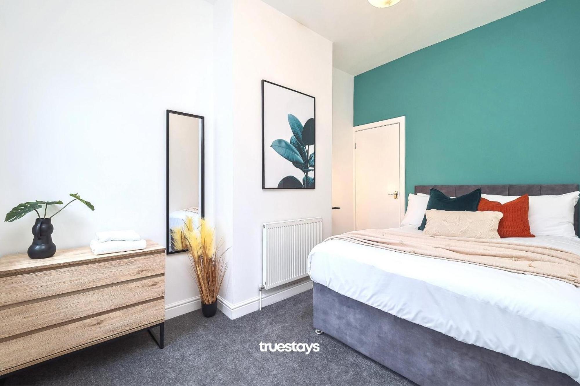 Penkhull House By Truestays - 4 Bedroom House In Stoke-On-Trent ภายนอก รูปภาพ