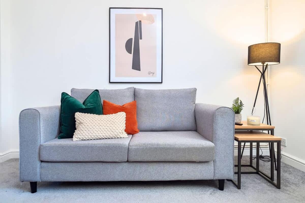 Penkhull House By Truestays - 4 Bedroom House In Stoke-On-Trent ภายนอก รูปภาพ